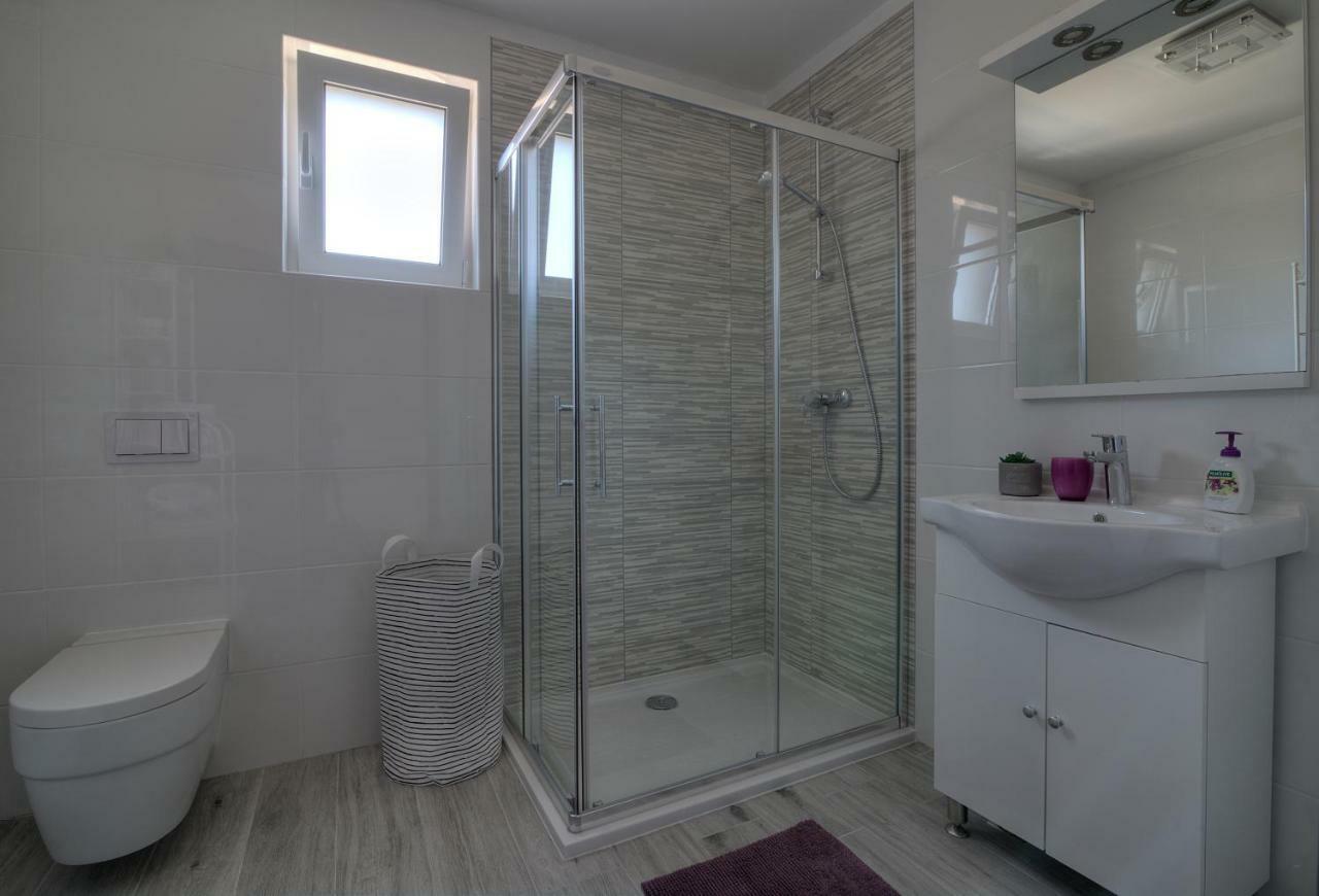 Apartment Franko Сен Екстериор снимка